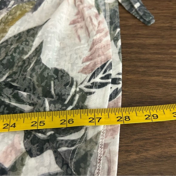 NWT Laura Green and Pink Flutter Sleeve Blouse 2X - Picture 9 of 10